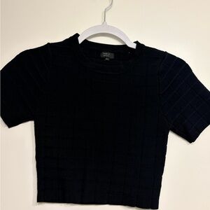Debut 3D Architectual Grid Knit Crop
